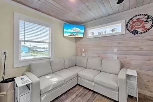 888 S East Rd, Crystal Beach, TX 77650 - Photo 39