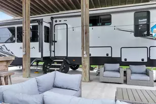 888 S East Rd, Crystal Beach, TX 77650 - Photo 21