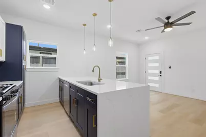 5921 Mountwood Street #B, Houston, TX 77091 - Photo 9