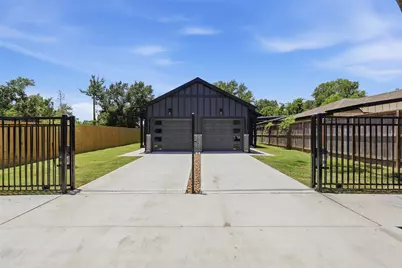 5921 Mountwood Street #B, Houston, TX 77091 - Photo 3