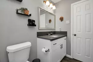 5410 Bataan Rd, Houston, TX 77033 - Photo 7