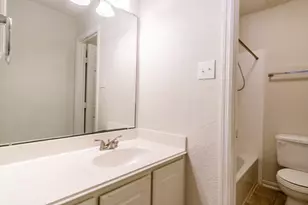 2918 Five Oaks Dr, Missouri City, TX 77459 - Photo 19