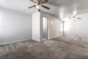 5934 Longmeadow St, Houston, TX 77033 - Photo 19