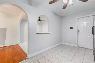 5934 Longmeadow St, Houston, TX 77033 - Photo 13