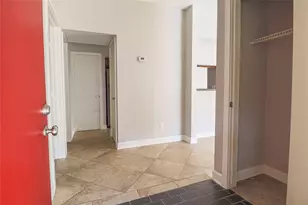 2025 Augusta Dr, Houston, TX 77057 - Photo 17