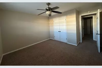 401 E Main St #8, Brenham, TX 77833 - Photo 5