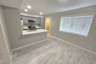 8101 Amelia Rd, Houston, TX 77055 - Photo 7