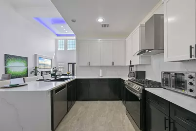 2007 Que Manor Drive, Houston, TX 77090 - Photo 9
