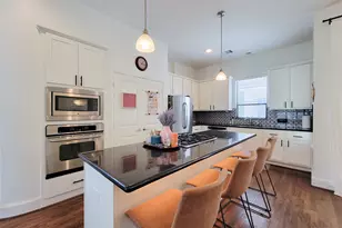 403 Jackson Hill St, Houston, TX 77007 - Photo 13