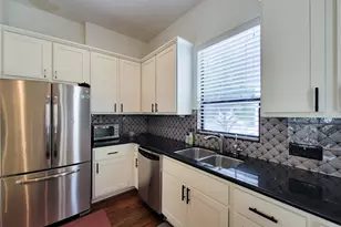 403 Jackson Hill St, Houston, TX 77007 - Photo 15
