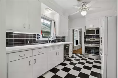 414 W 13th Street, Houston, TX 77008 - Photo 19