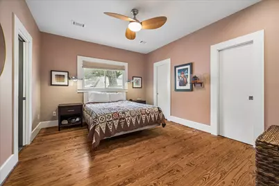 414 W 13th Street, Houston, TX 77008 - Photo 9