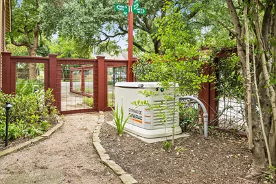 414 W 13th Street, Houston, TX 77008 - Photo 27