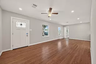 11206 O'Donnell Dr, Houston, TX 77076 - Photo 11