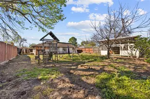 623 Spell St, Houston, TX 77022 - Photo 27