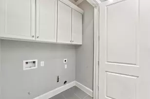 1306 Castle Ct, Houston, TX 77006 - Photo 23