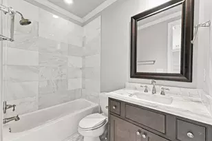 1306 Castle Ct, Houston, TX 77006 - Photo 25