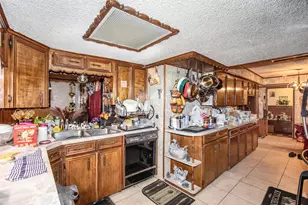 534 N Vionett Ln, Texas City, TX 77591 - Photo 15