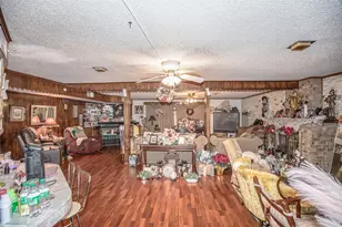534 N Vionett Ln, Texas City, TX 77591 - Photo 9