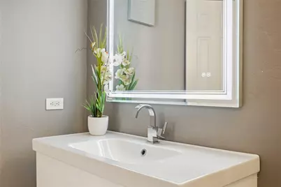 3525 Sage Road #1713, Houston, TX 77056 - Photo 19