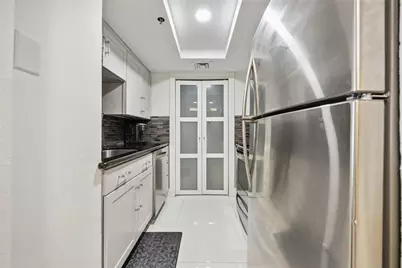 3525 Sage Road #1713, Houston, TX 77056 - Photo 21