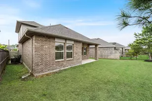 16868 Pink Wintergreen Dr, Conroe, TX 77385 - Photo 9