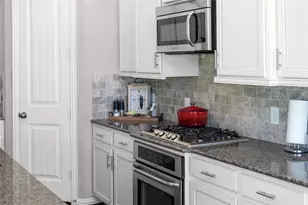 9323 Dochfour Ln, Tomball, TX 77375 - Photo 15