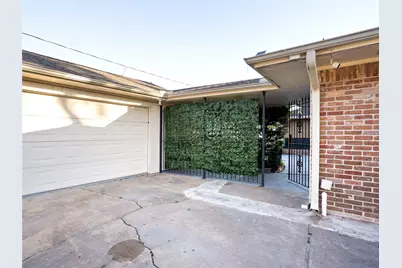 9403 Timberside Drive, Houston, TX 77025 - Photo 3