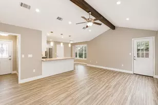 407 Lilly Blvd, Conroe, TX 77301 - Photo 5