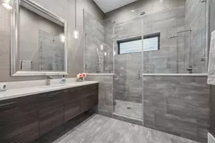 1306 Willard St, Houston, TX 77006 - Photo 9