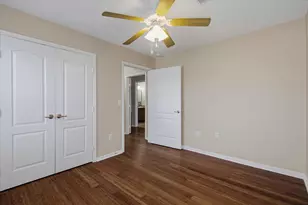 1618 Bayou Shore Dr, Galveston, TX 77551 - Photo 25
