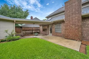 3910 Quiet Knoll Ct, Pasadena, TX 77059 - Photo 5