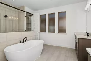 25015 Grassdale Ln, Katy, TX 77493 - Photo 11