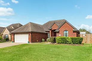 138 Dove Trail, Richwood, TX 77531 - Photo 3