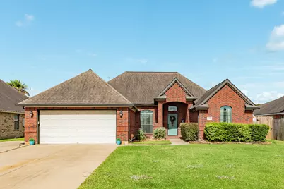 138 Dove Trail, Richwood, TX 77531 - Photo 1