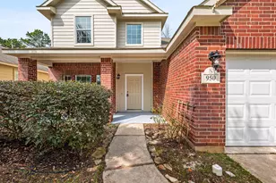 950 Oak Glen Dr, Willis, TX 77378 - Photo 1