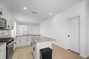 511 Louis Ln, Baytown, TX 77523 - Photo 13