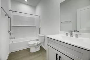 511 Louis Ln, Baytown, TX 77523 - Photo 7
