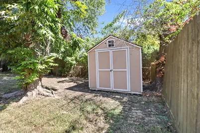 702 Parkway Street, Baytown, TX 77520 - Photo 13