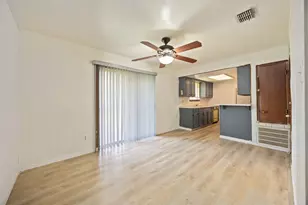 11011 Ledford Ln, Houston, TX 77016 - Photo 7