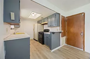 11011 Ledford Ln, Houston, TX 77016 - Photo 11