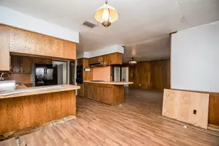 11602 Dover St, Houston, TX 77031 - Photo 7