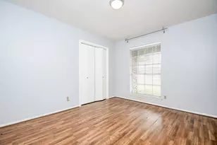 11602 Dover St, Houston, TX 77031 - Photo 9