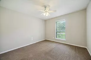 2717 Parrott Ave, Rosenberg, TX 77471 - Photo 17