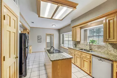5623 Spring Lodge Drive, Kingwood, TX 77345 - Photo 9