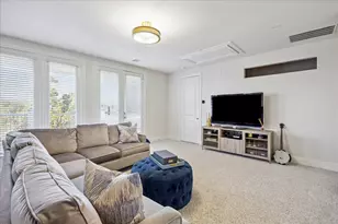 10950 Wrenwood Grn, Houston, TX 77043 - Photo 17