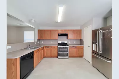 2654 Skyview Trace Court, Houston, TX 77047 - Photo 17
