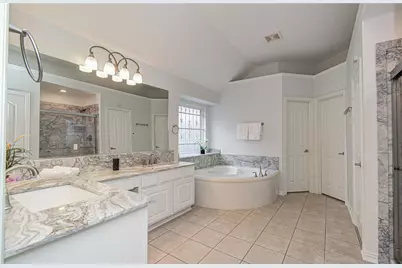 12607 Tallwood Crossing Lane, Houston, TX 77041 - Photo 23