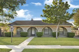 10206 Huntington Wood Dr, Houston, TX 77099 - Photo 1