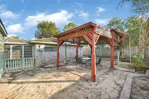 10206 Huntington Wood Dr, Houston, TX 77099 - Photo 25